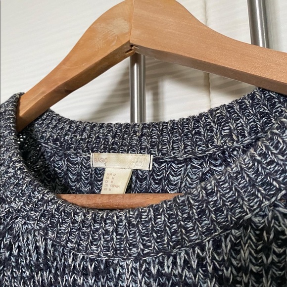 H&M Navy Knit - Picture 2 of 4